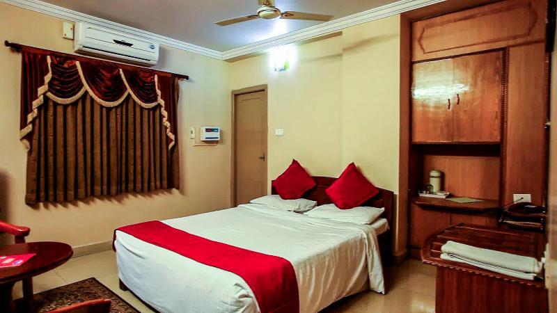 Hotel Akshaya Вишакхапатнам Экстерьер фото